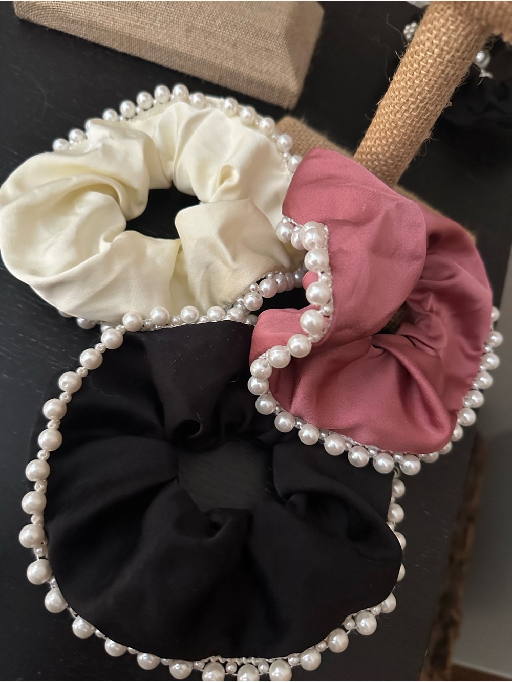 FRANCESCAS Pearl Ponytails